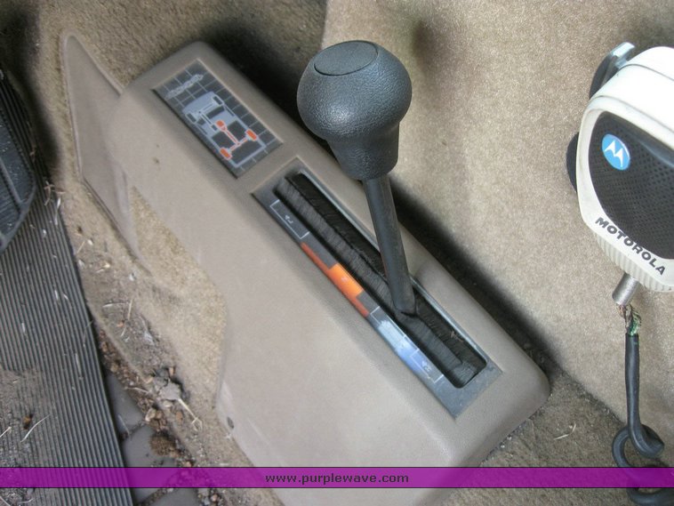 image for item 6820 1993 Chevrolet K3500 ambulance