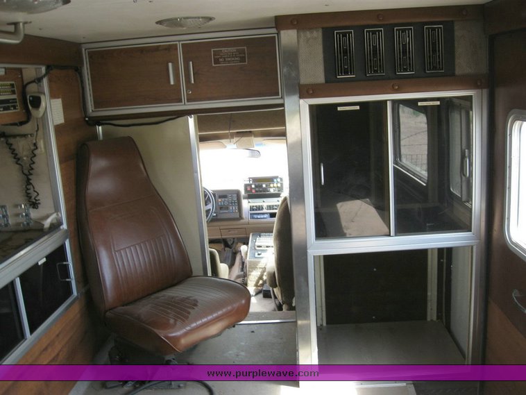 image for item 6820 1993 Chevrolet K3500 ambulance