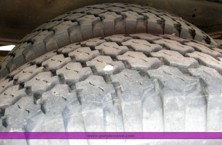 image for item 6820 1993 Chevrolet K3500 ambulance