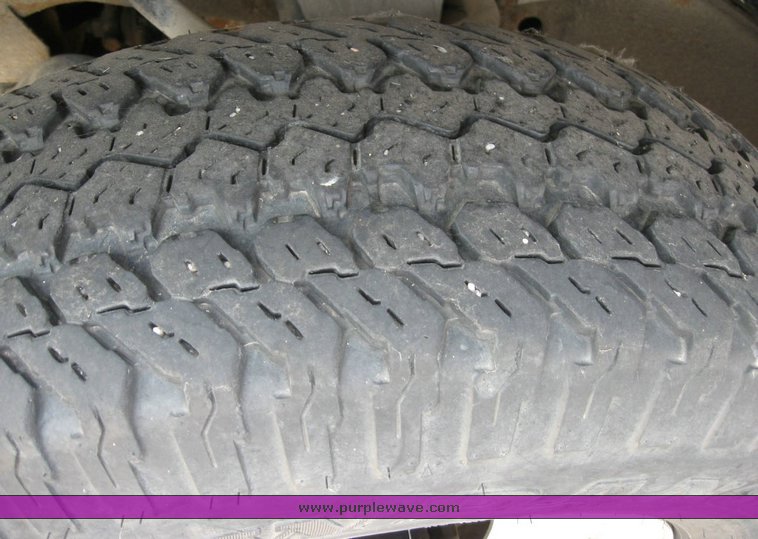 image for item 6820 1993 Chevrolet K3500 ambulance