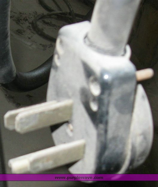 image for item 6825 Brown and Sharpe milling machine