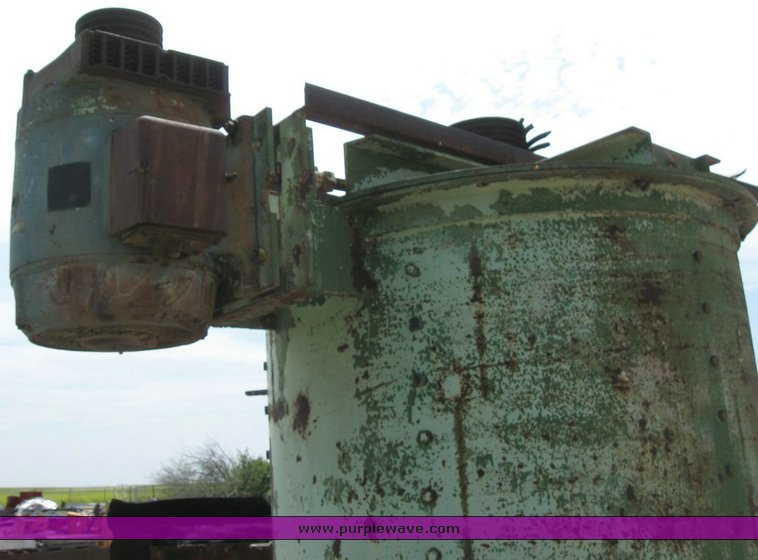 image for item 6830 Grinder