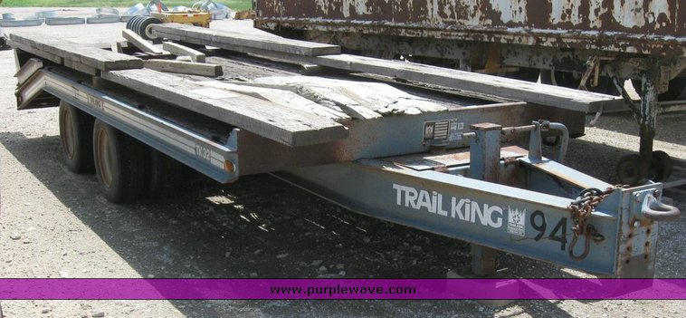 image for item 6831 1990 Trail King TK32-2000 tandem axle trailer