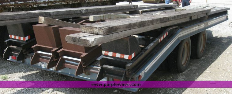 image for item 6831 1990 Trail King TK32-2000 tandem axle trailer