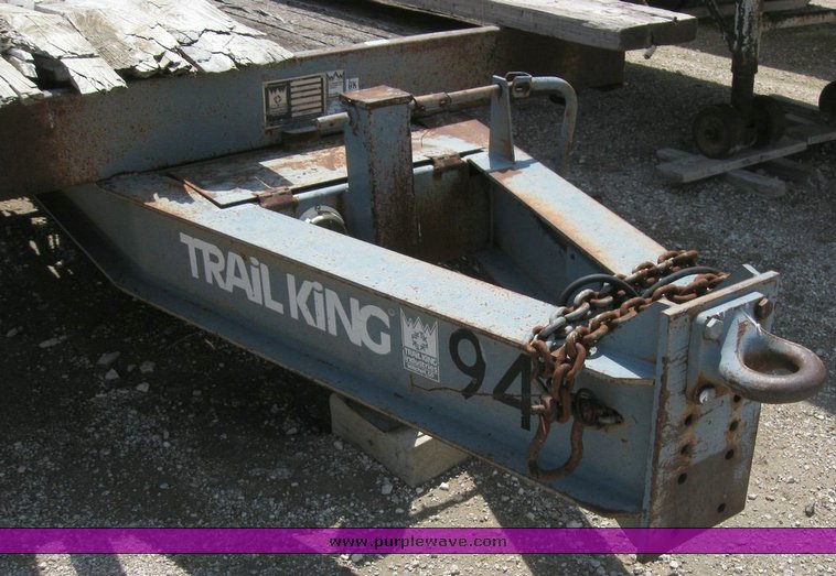 image for item 6831 1990 Trail King TK32-2000 tandem axle trailer