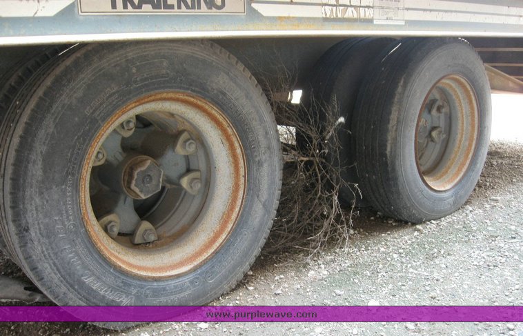 image for item 6831 1990 Trail King TK32-2000 tandem axle trailer