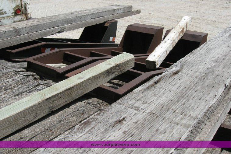 image for item 6831 1990 Trail King TK32-2000 tandem axle trailer