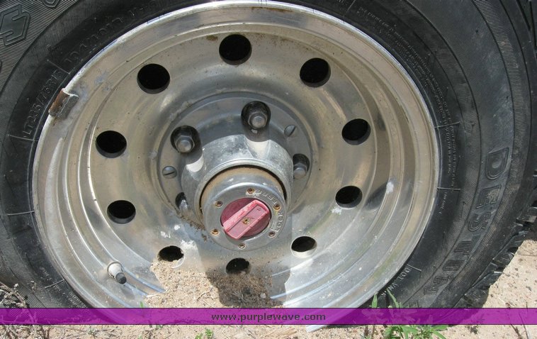 image for item 6832 1996 Ford F-150 XL