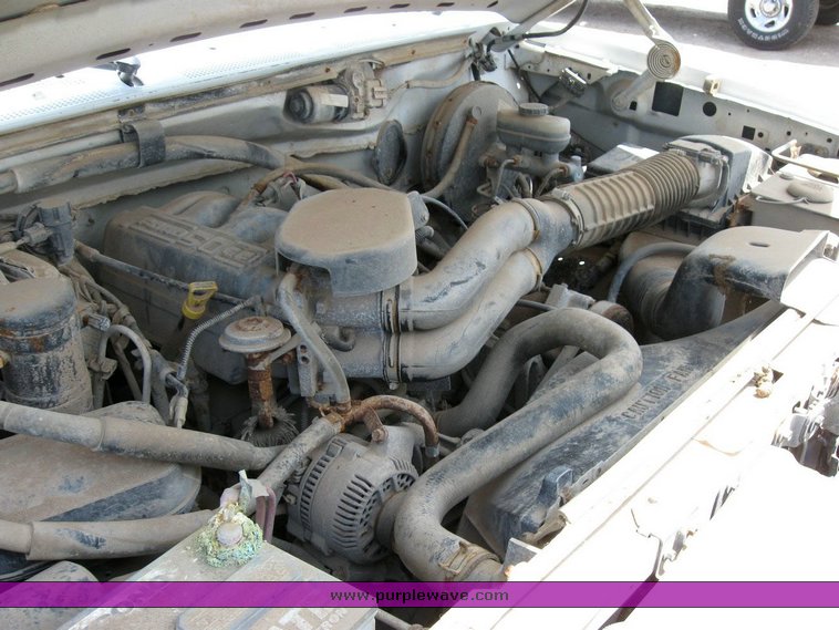 image for item 6832 1996 Ford F-150 XL