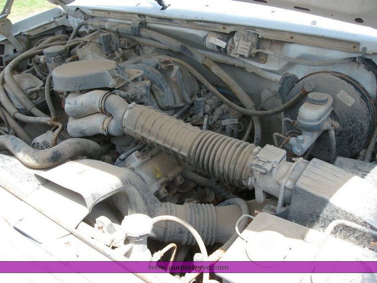 image for item 6832 1996 Ford F-150 XL