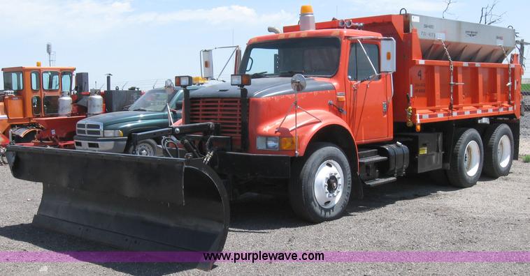 image for item 6852 1993 International Series 4900 dump truck with plow and spreader