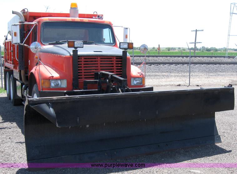 image for item 6852 1993 International Series 4900 dump truck with plow and spreader
