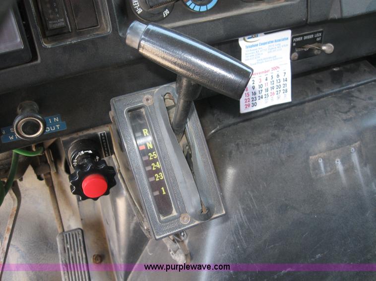 image for item 6852 1993 International Series 4900 dump truck with plow and spreader