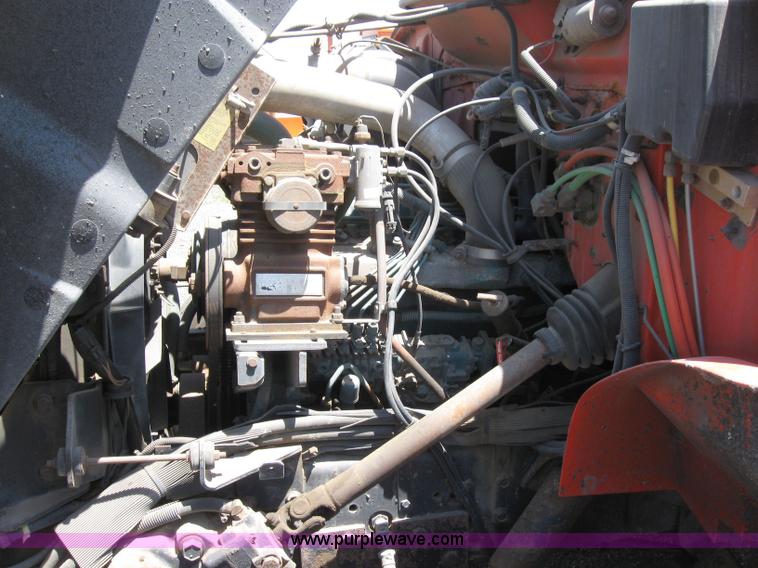 image for item 6852 1993 International Series 4900 dump truck with plow and spreader