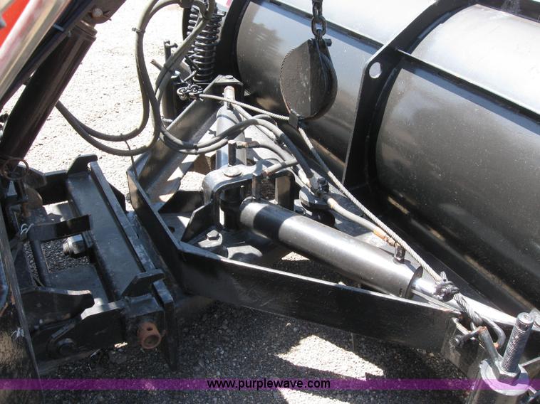 image for item 6852 1993 International Series 4900 dump truck with plow and spreader