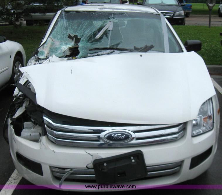 image for item 7251 2008 Ford Fusion S