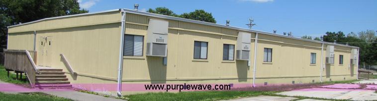 image for item 9000 2000 TSI C/R mobile classroom complex