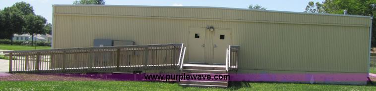 image for item 9000 2000 TSI C/R mobile classroom complex