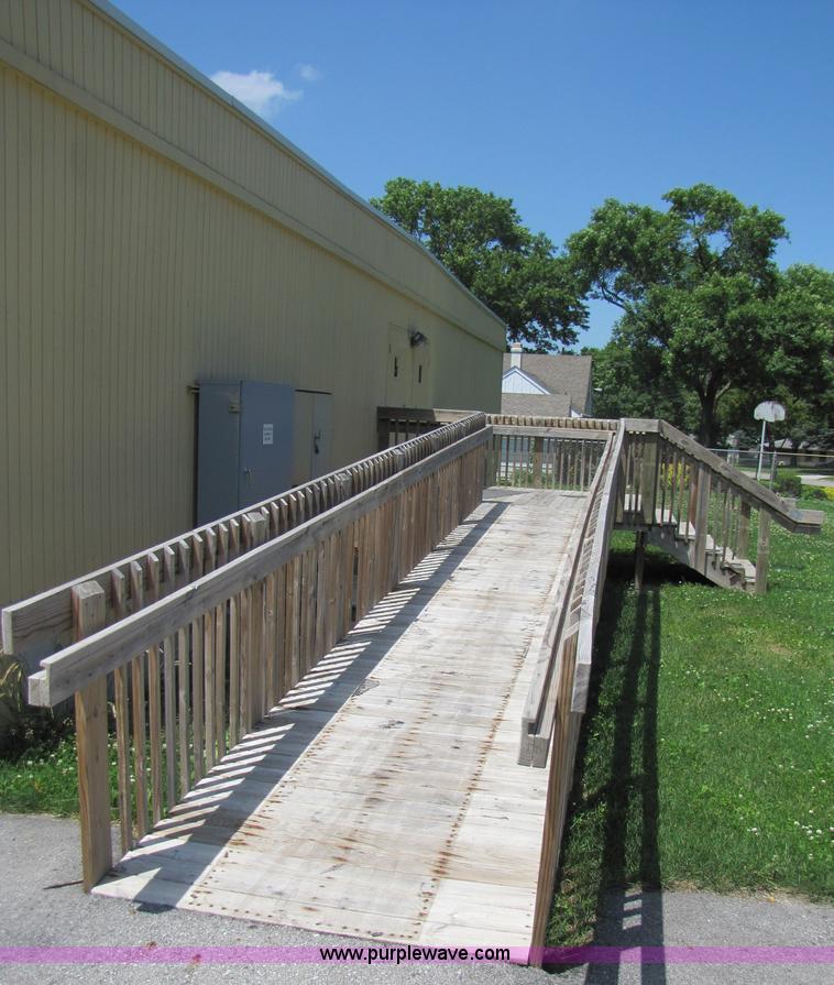 image for item 9000 2000 TSI C/R mobile classroom complex