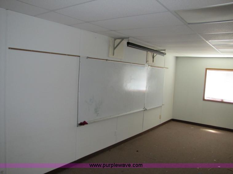 image for item 9000 2000 TSI C/R mobile classroom complex