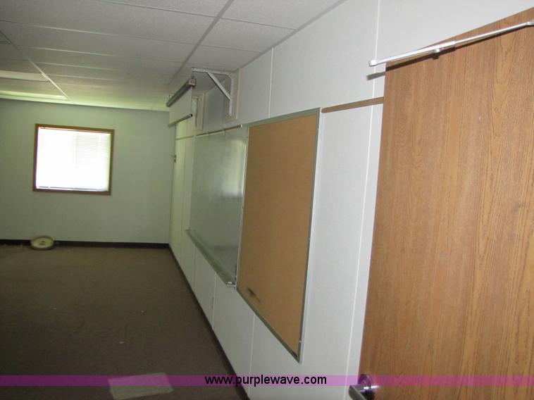 image for item 9000 2000 TSI C/R mobile classroom complex