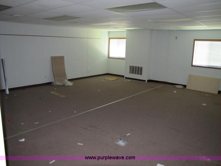 image for item 9000 2000 TSI C/R mobile classroom complex