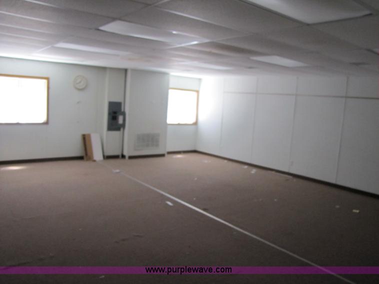 image for item 9000 2000 TSI C/R mobile classroom complex