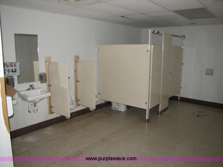 image for item 9000 2000 TSI C/R mobile classroom complex