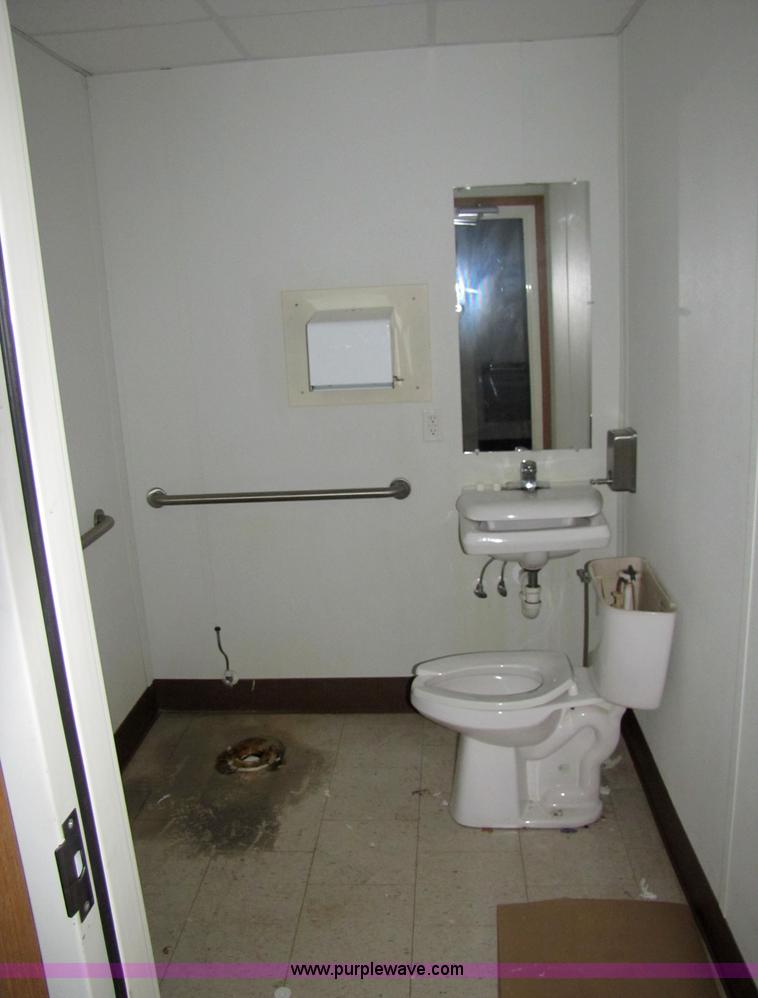 image for item 9000 2000 TSI C/R mobile classroom complex