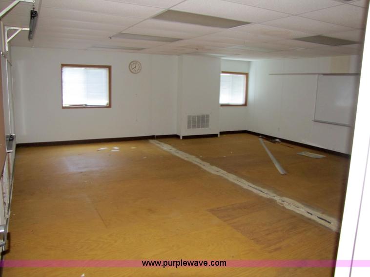 image for item 9000 2000 TSI C/R mobile classroom complex