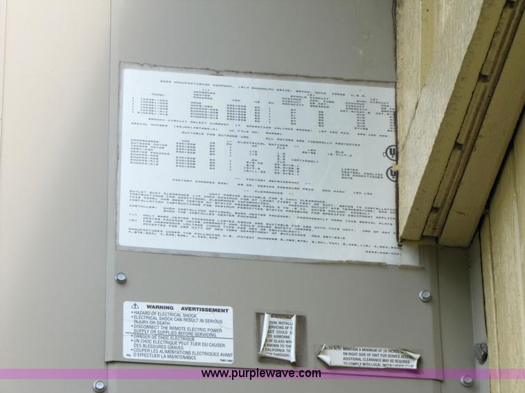 image for item 9000 2000 TSI C/R mobile classroom complex