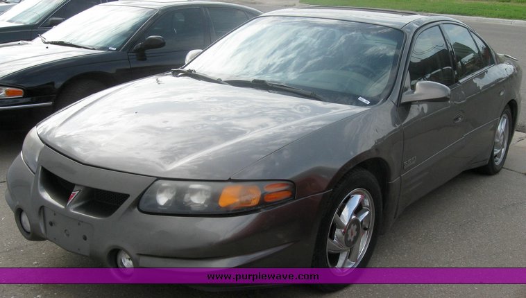 image for item 9211 2000 Pontiac Bonneville SSEI