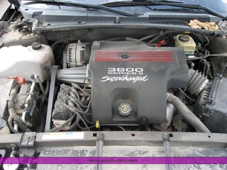 image for item 9211 2000 Pontiac Bonneville SSEI