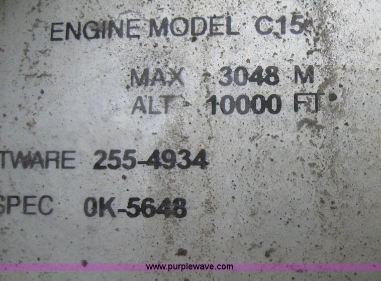 image for item 1501 2005 Kenworth Construct T600 semi truck