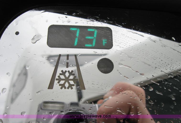 image for item 1503 2005 Kenworth Construct T600 semi truck