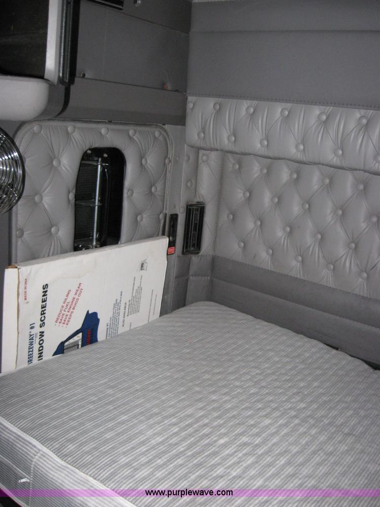 image for item 1503 2005 Kenworth Construct T600 semi truck