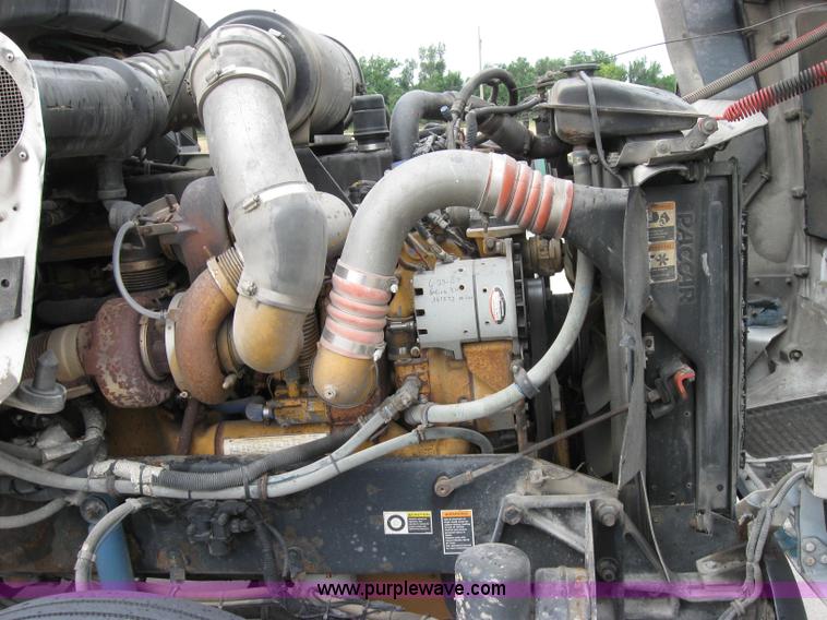 image for item 1505 2005 Kenworth Construct T600 semi truck