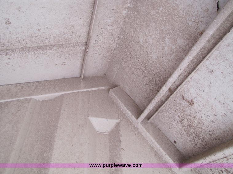 image for item 1902 2006 CTS belly dump trailer