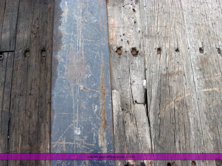 image for item 2293 1993 Fontaine 48' flat bed semi trailer