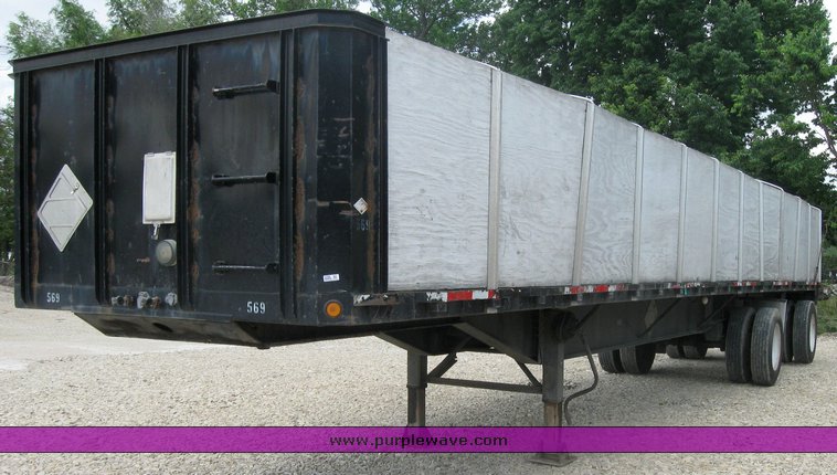 image for item 2294 1988 Lufkin FL-75 48' flat bed semi trailer