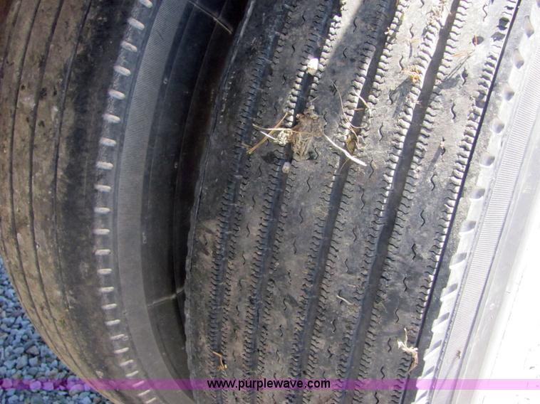 image for item 4635 2000 48' aluminum deck over semi trailer