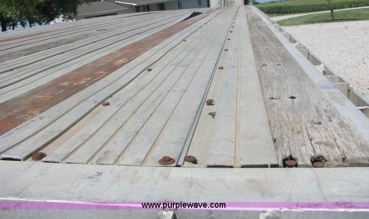 image for item 4635 2000 48' aluminum deck over semi trailer