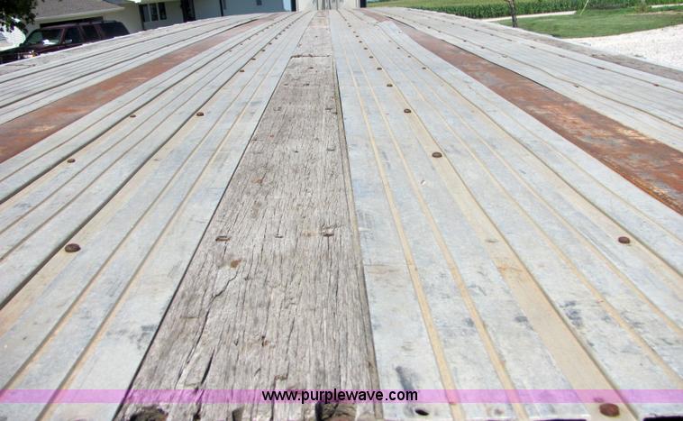 image for item 4635 2000 48' aluminum deck over semi trailer