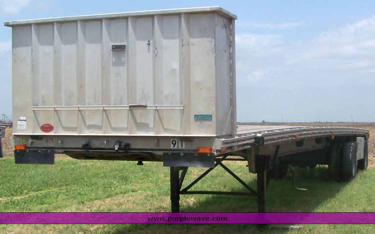 image for item 8506 1990 East 48' aluminum trailer