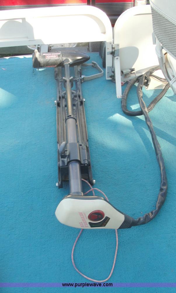 image for item 1710 1996 Crestline 20' pontoon boat