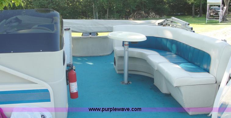 image for item 1710 1996 Crestline 20' pontoon boat
