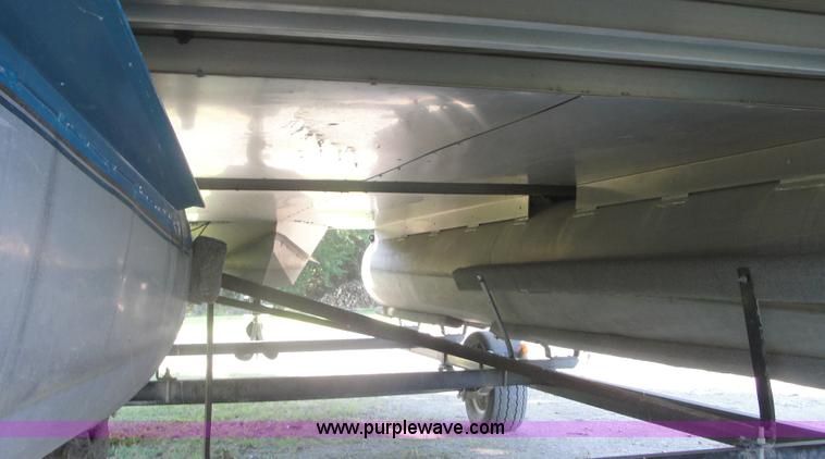 image for item 1710 1996 Crestline 20' pontoon boat