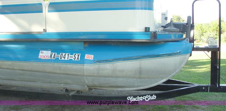 image for item 1710 1996 Crestline 20' pontoon boat