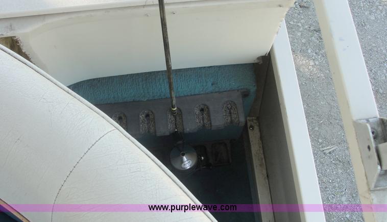 image for item 1710 1996 Crestline 20' pontoon boat