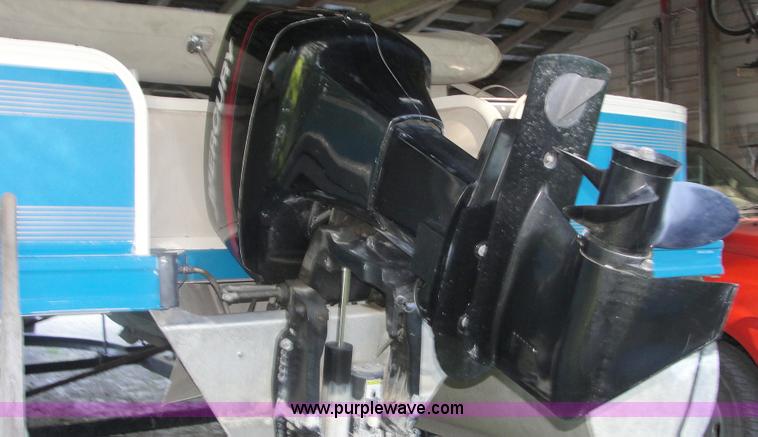 image for item 1710 1996 Crestline 20' pontoon boat